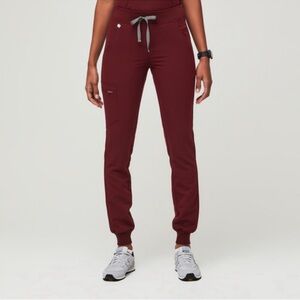 NWT Figs Burgundy Zamora Joggers XS TALL